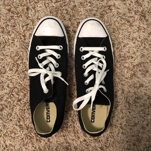 Converse with double tongue